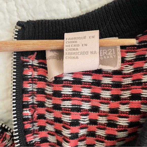 Forever 21 Contemporary Short Sleeve Knit Sweater Shirt Checkered Plaid Sz Small - Picture 8 of 10